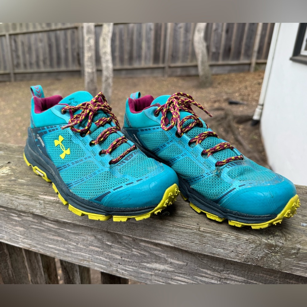 Women’s Underarmour hiking shoes